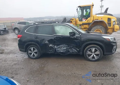 2021 Subaru Forester Touring z USA, uszkodzony, nr VIN JF2SKAXC2MH564542